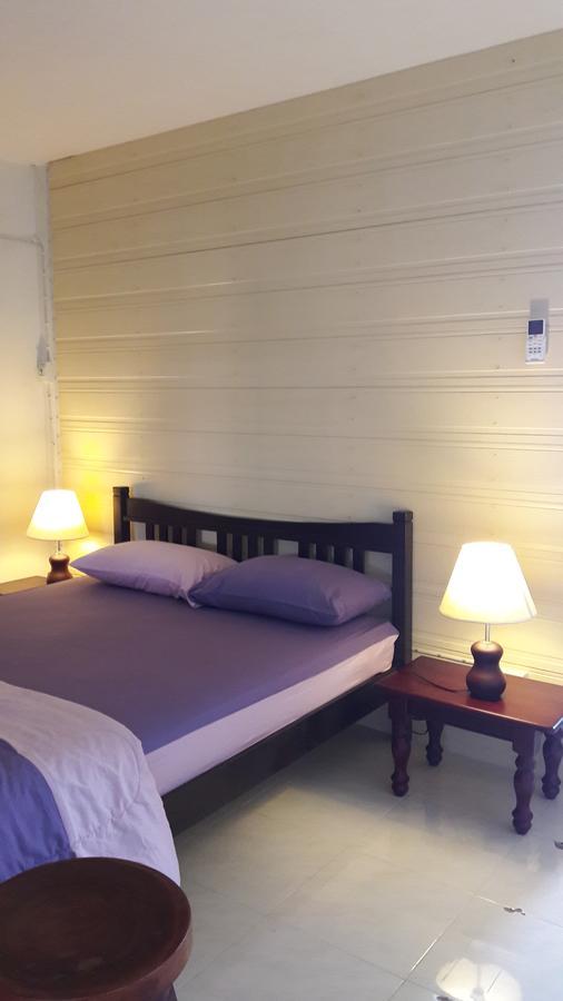 Savika Guesthouse Ranong Exteriör bild