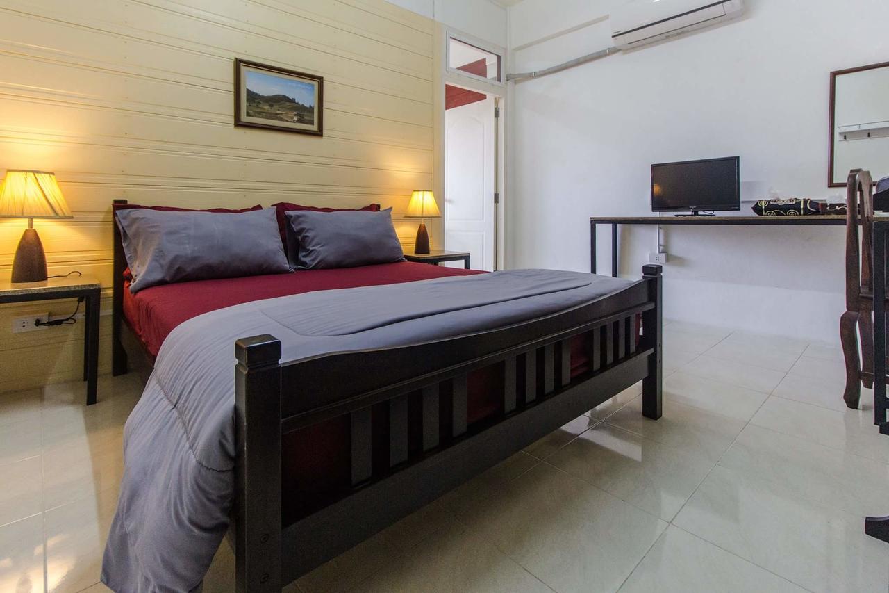 Savika Guesthouse Ranong Exteriör bild