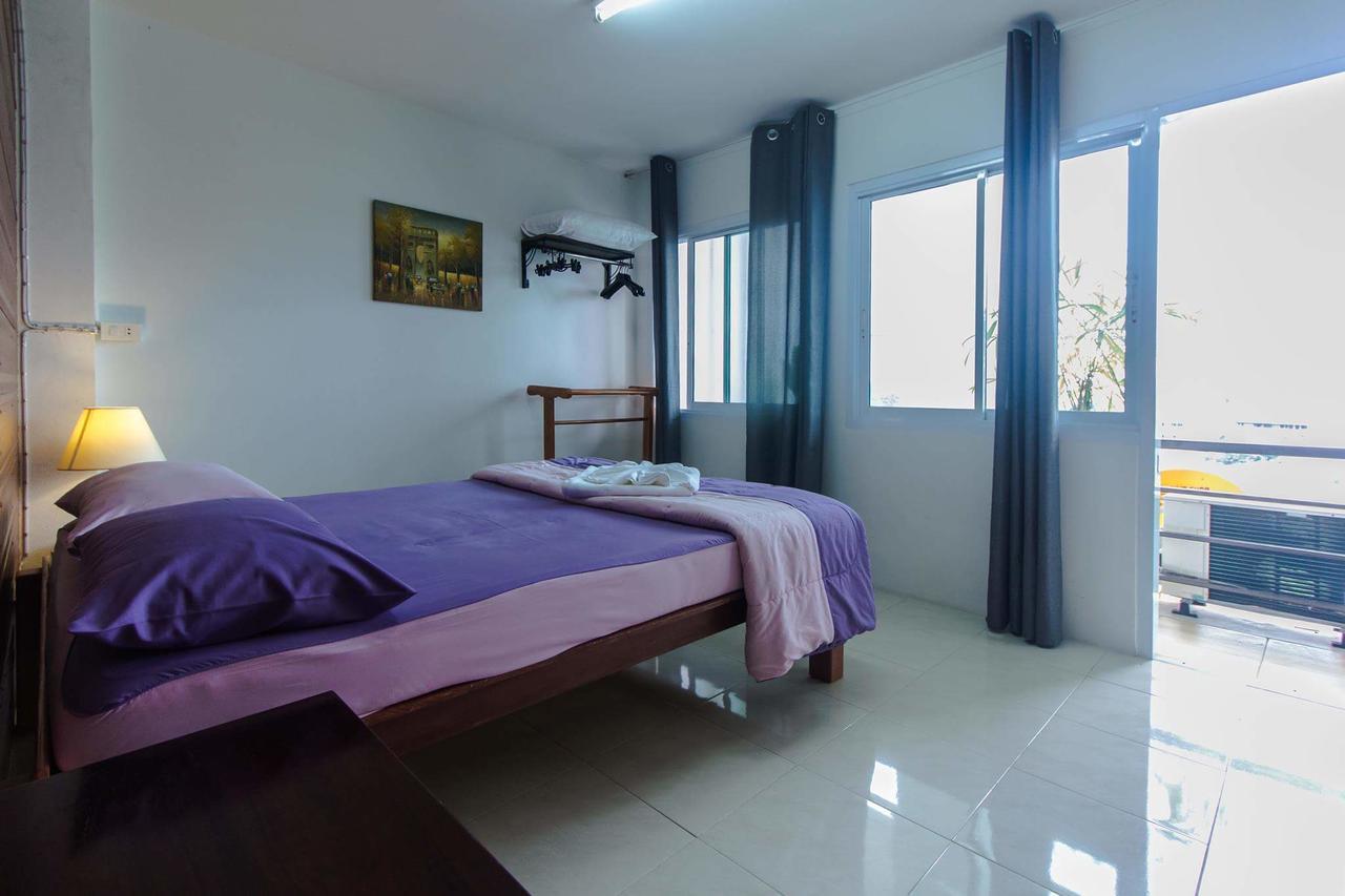 Savika Guesthouse Ranong Exteriör bild