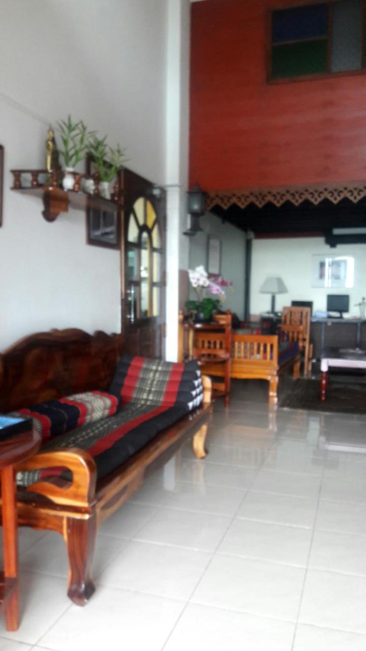 Savika Guesthouse Ranong Exteriör bild