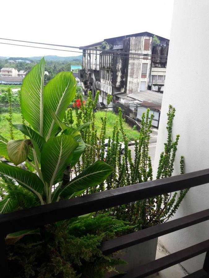 Savika Guesthouse Ranong Exteriör bild